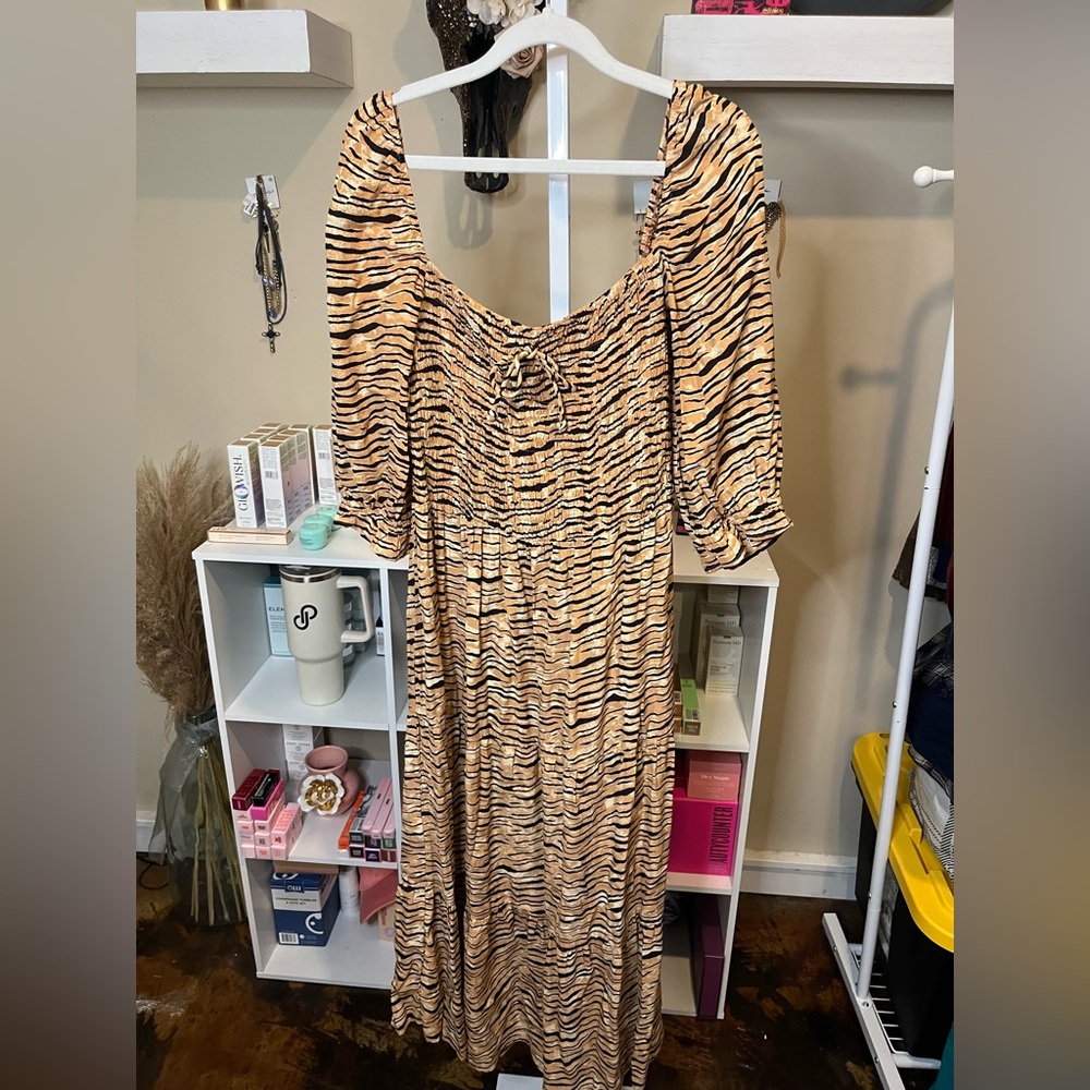 NWOT Faithful the Brand De Christin Midi Dress - Bloggers Favorite - Picture 11 of 14